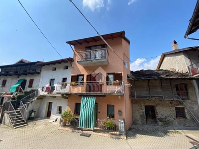 Casa Indipendente in vendita a Villar Focchiardo via Comba, 32