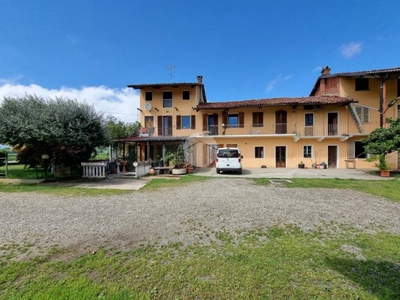 Casa Indipendente in vendita a Vische cascina Moncucco, 1