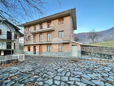 Casa Indipendente in vendita a Viù borgata Giachinera, 340
