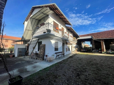Casa Indipendente in vendita a Volpiano via lombardore, 53