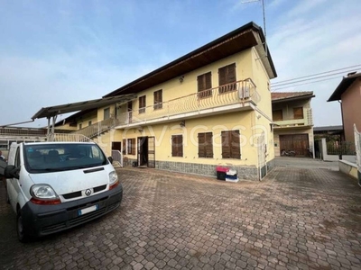 Cascina in vendita a Verolengo via Padre Giacomo Salza