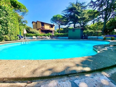 Esclusiva villa di 570 mq in vendita Strada Provinciale dei Laghi, Rocca di Papa, Roma, Lazio