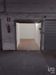 Posto auto/Box di 13 m² in Genova