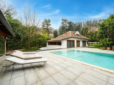 Prestigiosa villa di 574 mq in vendita, Torino, Piemonte