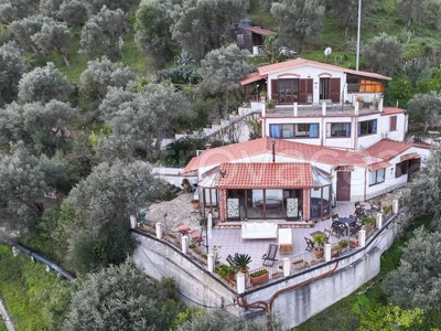 Villa Bifamiliare in vendita a Reitano contrada Drago
