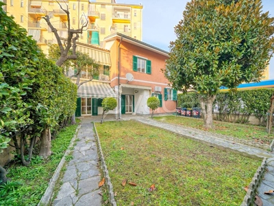 Villa Bifamiliare in vendita a Torino via Verolengo, 172