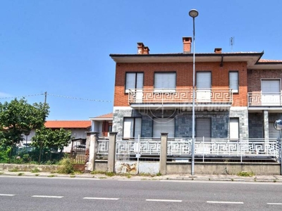 Villa Bifamiliare in vendita a Volpiano via circonvallazione 28
