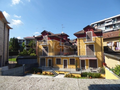 Villa Bifamiliare in vendita ad Arona via Torino, 61
