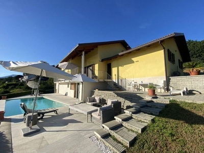 Villa di 200 mq in vendita Via Relenda, 19, Viverone, Piemonte