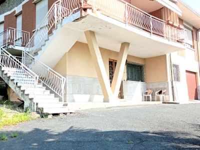 Villa in vendita a Valperga via Pertusio n°2