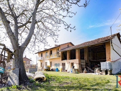 Villa in vendita a Villafranca Piemonte frazione Madonna Orti, 45