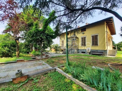 Villa in vendita a Villanova Canavese