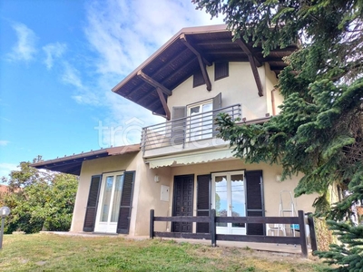 Villa in vendita ad Agrate Conturbia via 25 Aprile