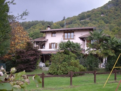 Villa in vendita ad Armeno