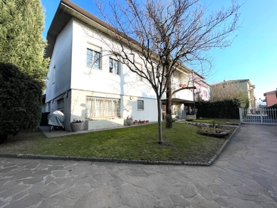 casa in vendita a Lonato del Garda