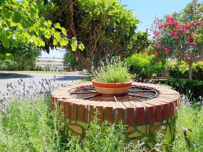 Affascinante casa a Pescia Romana con barbecue