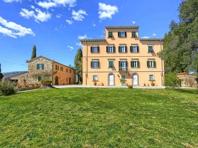 Ancient Villa for Sale in Campiglia Marittima, Tuscany: A Timeless Charm in a Dominant Position with Breathtaking Views