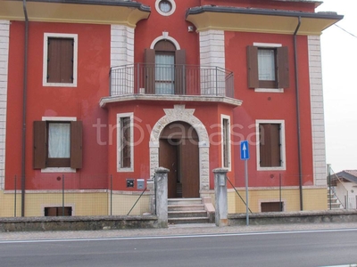 Appartamento in in vendita da privato a Roverè Veronese via Roma, 36