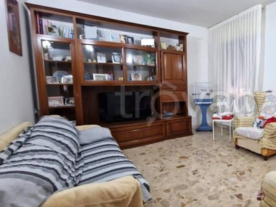 Appartamento in vendita a Chioggia via zarlino