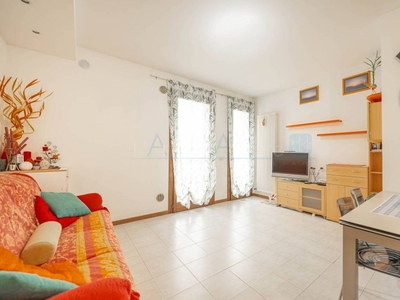 Appartamento in vendita a Fiesso d'Artico via Riviera del Brenta, 159