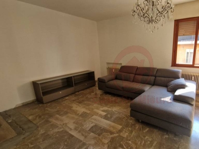 Appartamento in vendita a Padova via Giovanni Pascoli