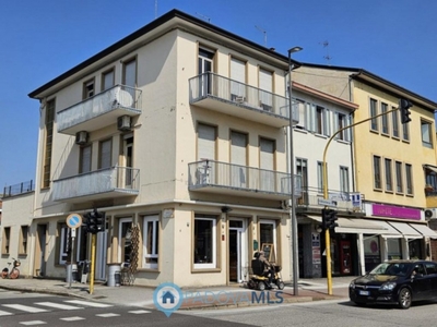 Appartamento in vendita a Padova via San Marco, 149