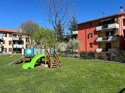 Appartamento in vendita a Peschiera del Garda via Lazio, 2