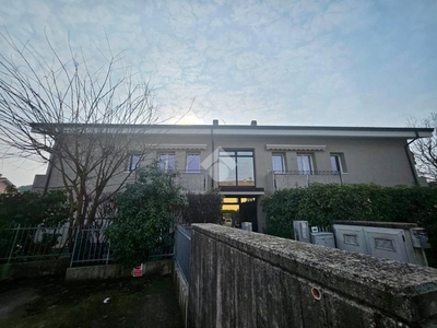 Appartamento in vendita a San Giovanni Lupatoto via lavorenti, 48