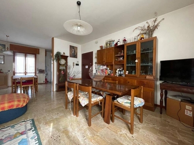 Appartamento in vendita a San Martino Buon Albergo via Vittorio Alfieri, 8