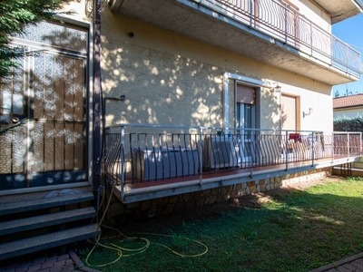 Appartamento in vendita a Sant'Ambrogio di Valpolicella stradone Alcide De Gasperi