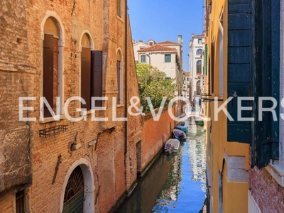 Appartamento in vendita a Venezia salizada San Stae