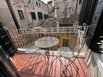Appartamento in vendita a Venezia , venezia