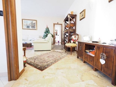 Appartamento in vendita a Venezia via Pasqualigo, 49