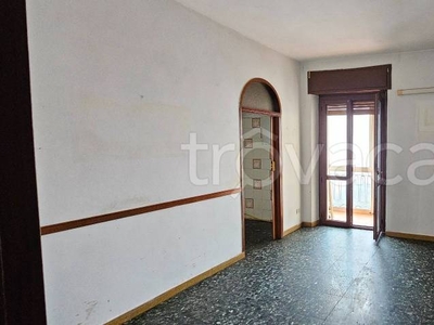 Appartamento in vendita a Verona via Adriano Valerini