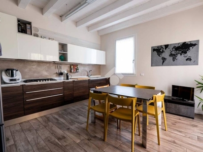 Appartamento in vendita a Verona via Carnia, 22