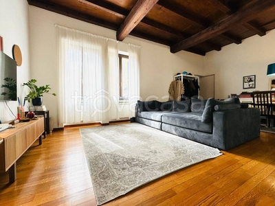 Appartamento in vendita a Verona vicolo Riva s. Lorenzo, 4