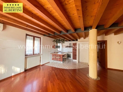 Appartamento in vendita a Villafranca di Verona via Carlo Poma, 3