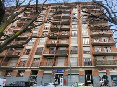 Appartamento in Vendita in Corso Bernardino Telesio 93 a Torino
