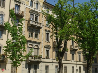 Appartamento in Vendita in Piazza Amedeo Peyron a Torino