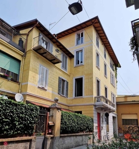 Appartamento in Vendita in Via Bassano del Grappa 15 -17 a Milano