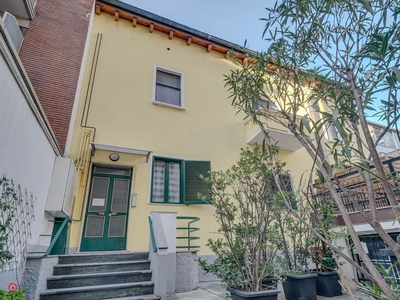 Appartamento in Vendita in Via Bonaventura Zumbini a Milano