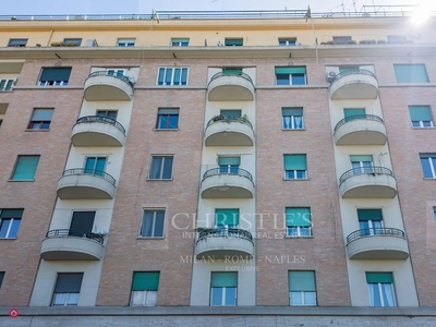 Appartamento in Vendita in Via del Porto Fluviale a Roma