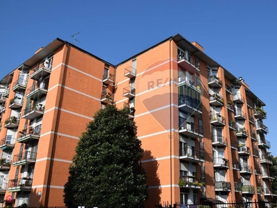 Appartamento in Vendita in Via Francesco Martinengo 35 a Milano