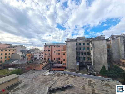 Appartamento in Vendita in Via Giacomo Buranello 14 a Genova