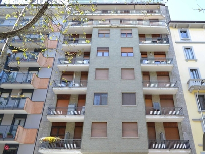 Appartamento in Vendita in Via Giuseppe Govone 83 a Milano