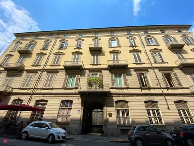 Appartamento in Vendita in Via Meucci a Torino