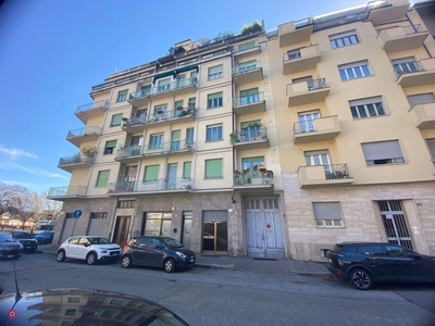 Appartamento in Vendita in Via Osoppo a Torino