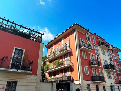 Appartamento in Vendita in Via Pier Candido Decembrio 19 a Milano