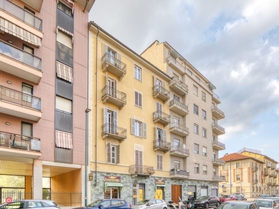Appartamento in Vendita in Via Salbertrand 89 a Torino