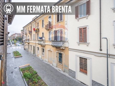 Appartamento in Vendita in Via San Dionigi 4 a Milano